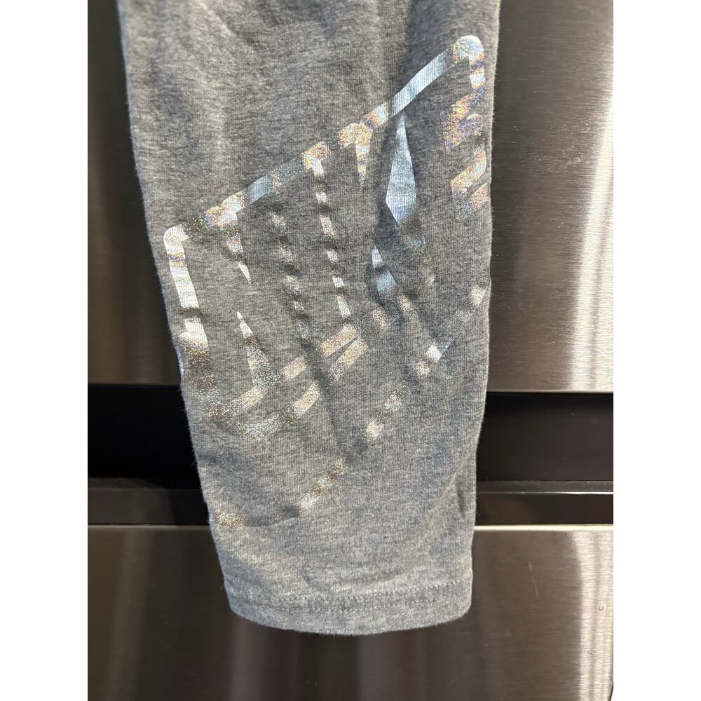 5/$20 Grey Leggings - Nike - M - Picture 3 of 4